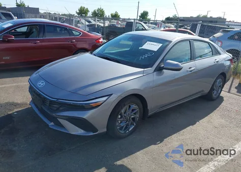 2025 Hyundai Elantra Hybrid Blue z USA, uszkodzony, nr VIN KMHLM4DJ1SU157152